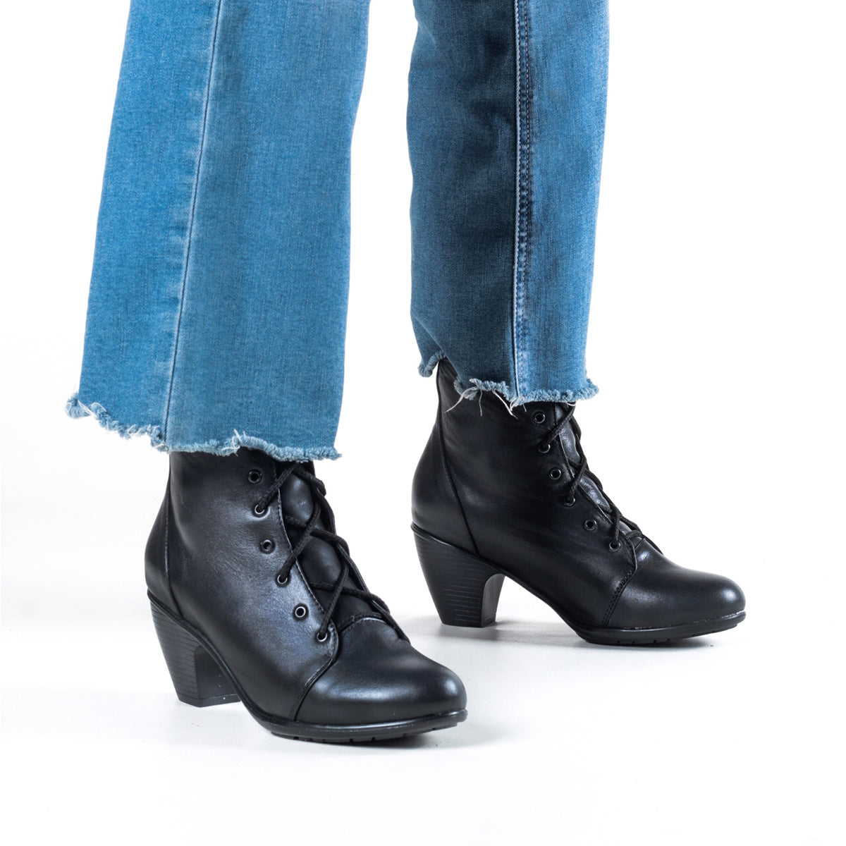 Botín Dama Casual Tacón Confort Agujetas en Piel